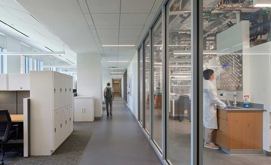 The O’Connor Building was designed by SOM with a deliberate focus on fostering collaboration in four key research areas: advanced materials, quantum science and computing, urban research and innovation, and the energy transition.